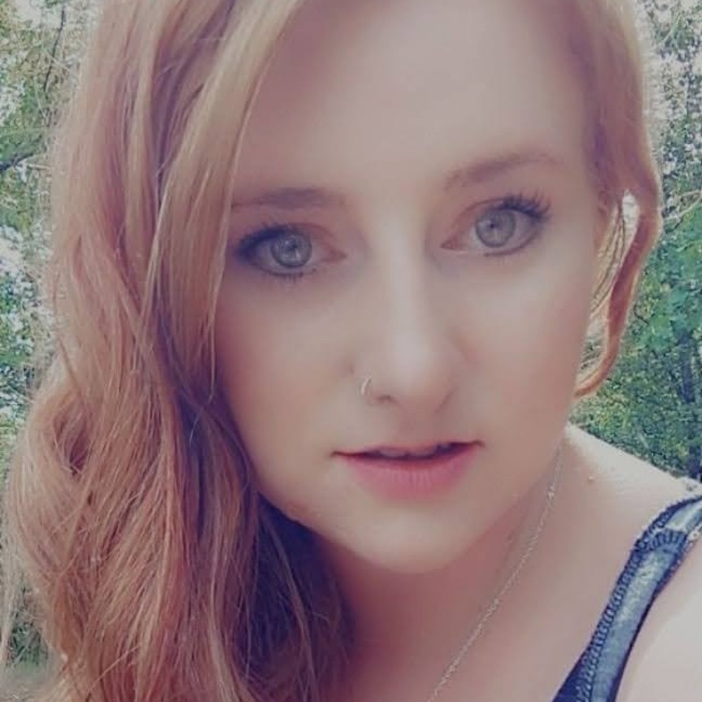 Meet your Posher, Carri